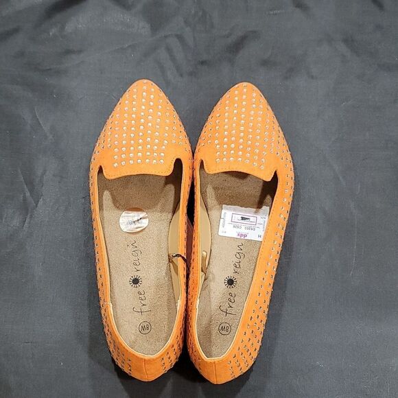 BRAND NEW FREE REIGN STUDDED ALMOND TOE FLAT SHOE - Picture 9 of 15